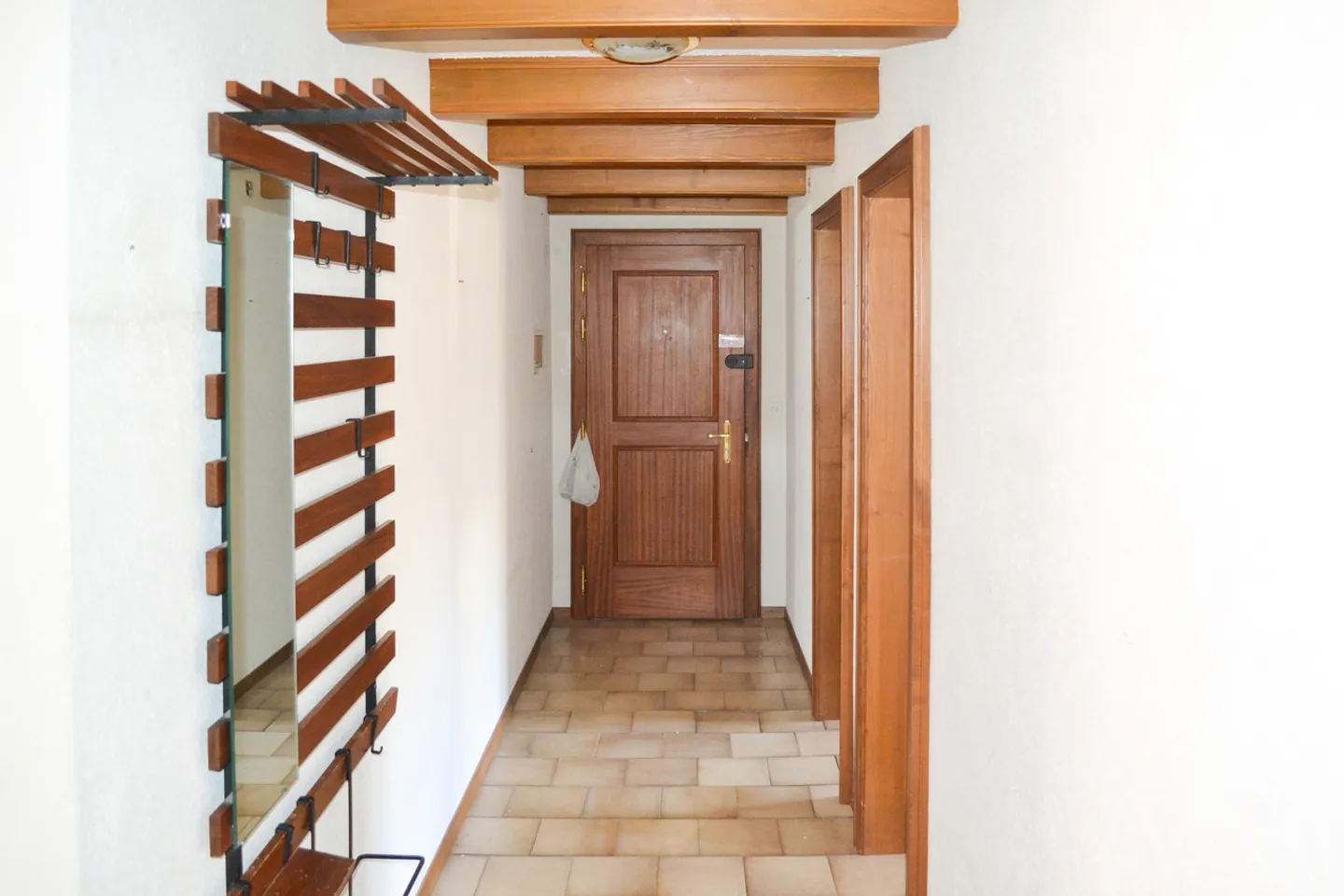 Spacieux app. de 4.5 pièces de 108 m2, 2 balcon, vue sur les Alpes - Foto 12 von 13
