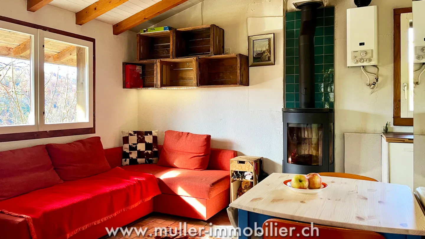 Charmant chalet de weekend à 5 min d'Aubonne - Photo 5 sur 13