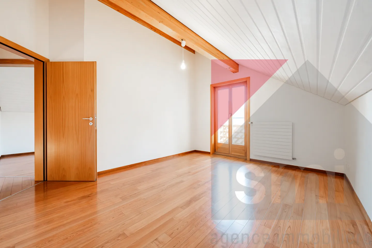 MORLON Villa molto spaziosa di 9 p. Terreno di 1052m2 con vista lago - Foto 8 di 13