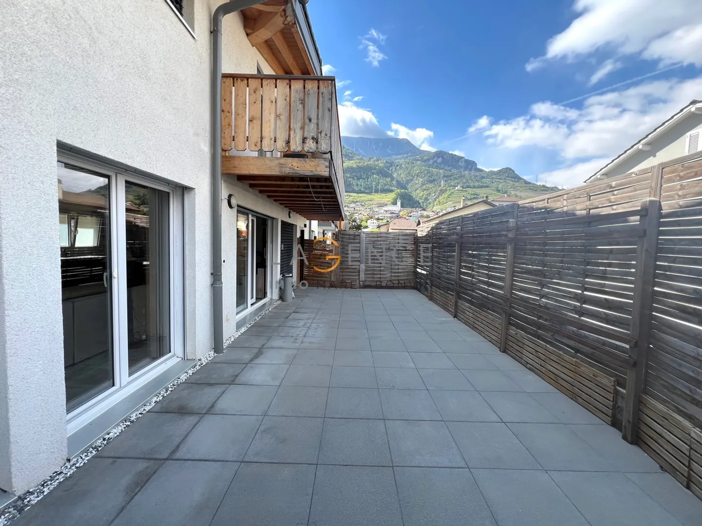 APPARTEMENT 3,5 PCES ET STUDIO DE 1,5 PCES DE RENDEMENT - Photo 5 sur 7