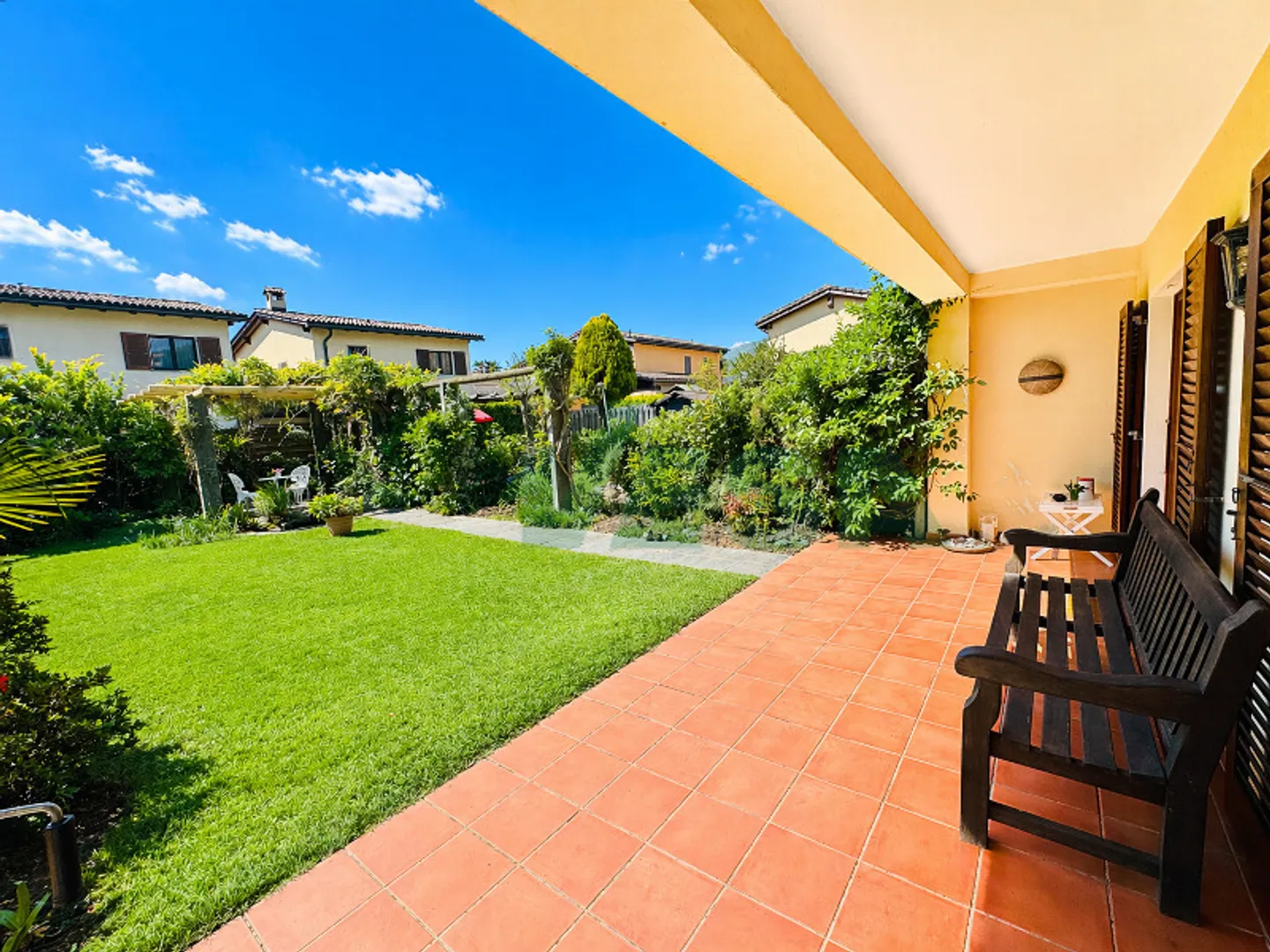 Accogliente casa con incantevole giardino, a due passi dal lago - Foto 7 von 13