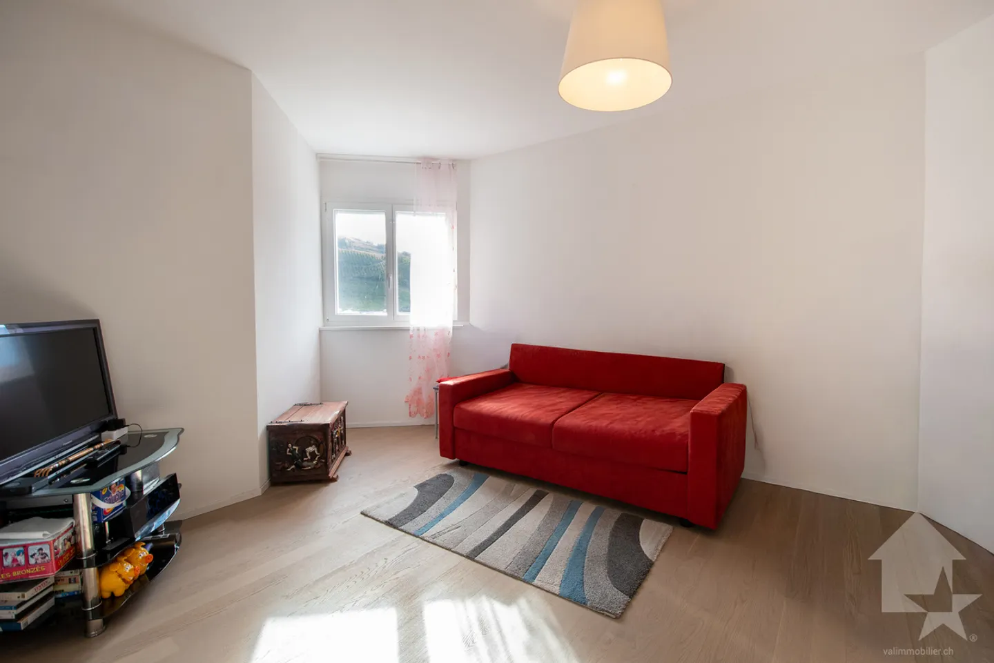 Spacious 4.5 Room Apartment - Photo 9 of 13