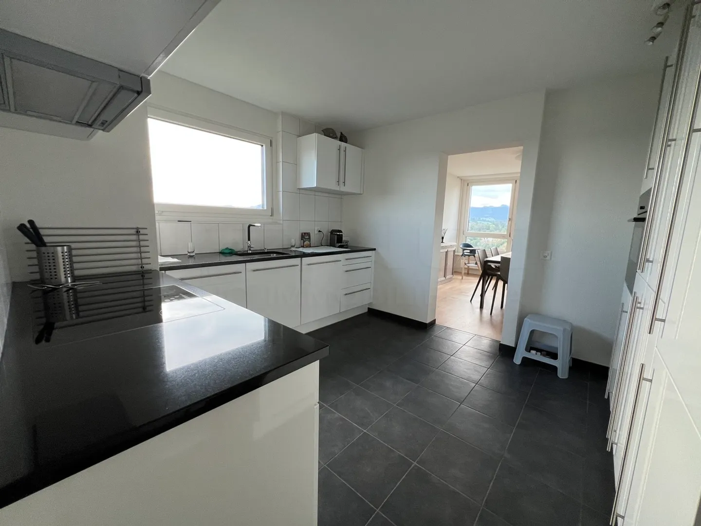 Appartement spacieux à Fribourg - Photo 4 sur 9