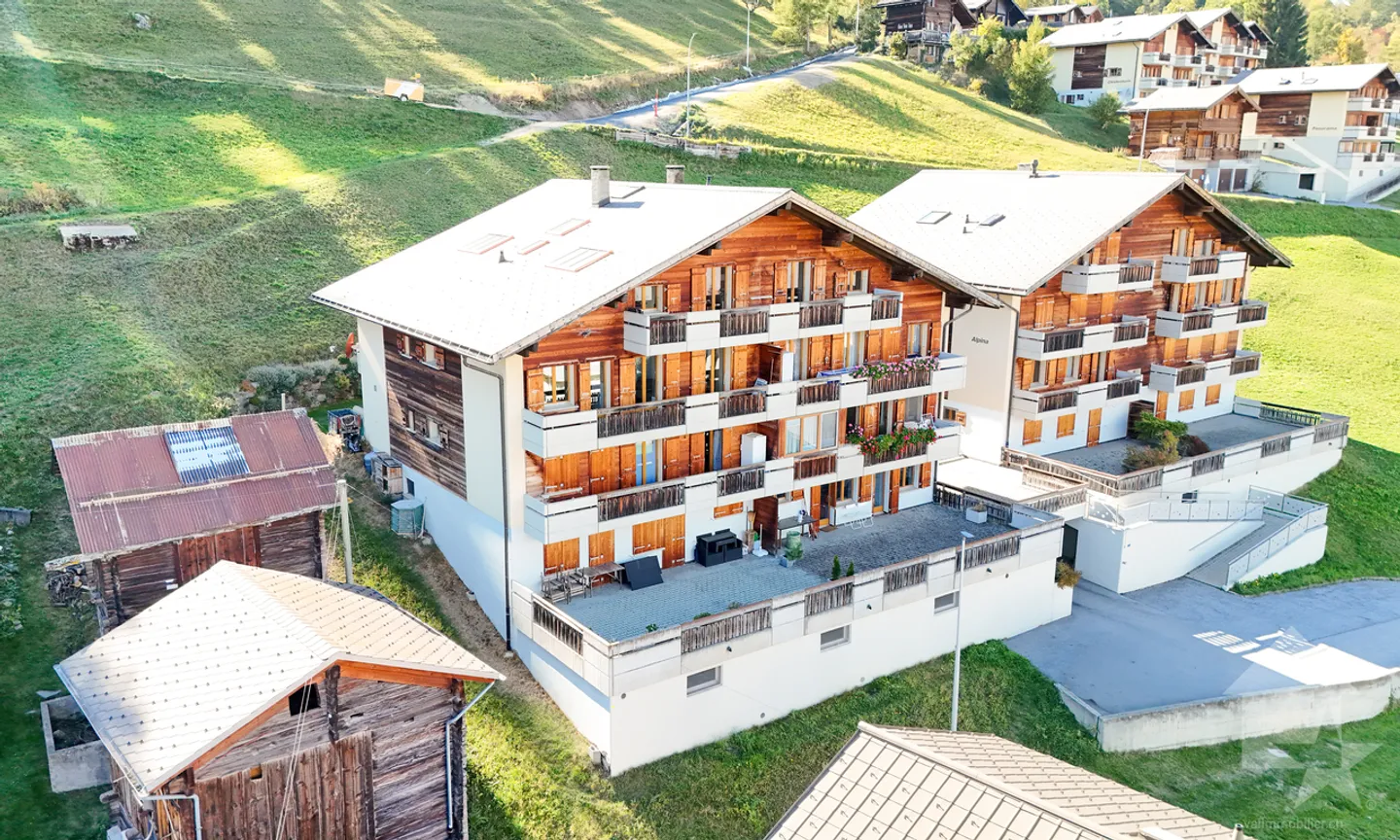 Attraktives 4,5-Zimmer-Apartment mit 2 Balkonen zu verkaufen - Foto 3 von 13