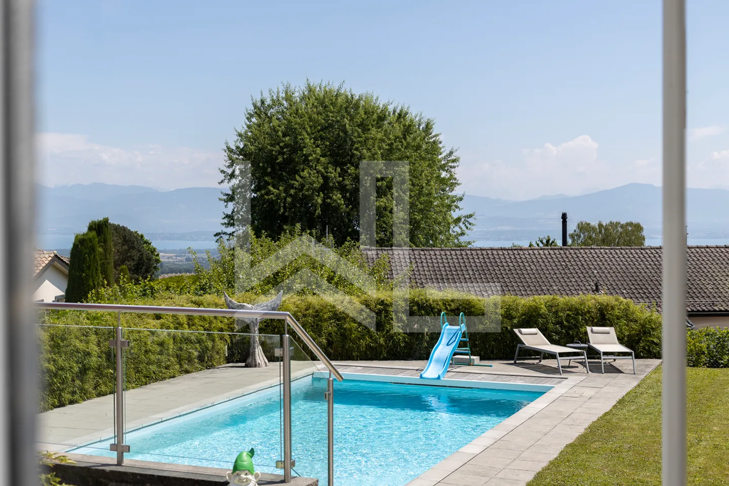 Propriété contemporaine avec vue - Photo 8 of 8