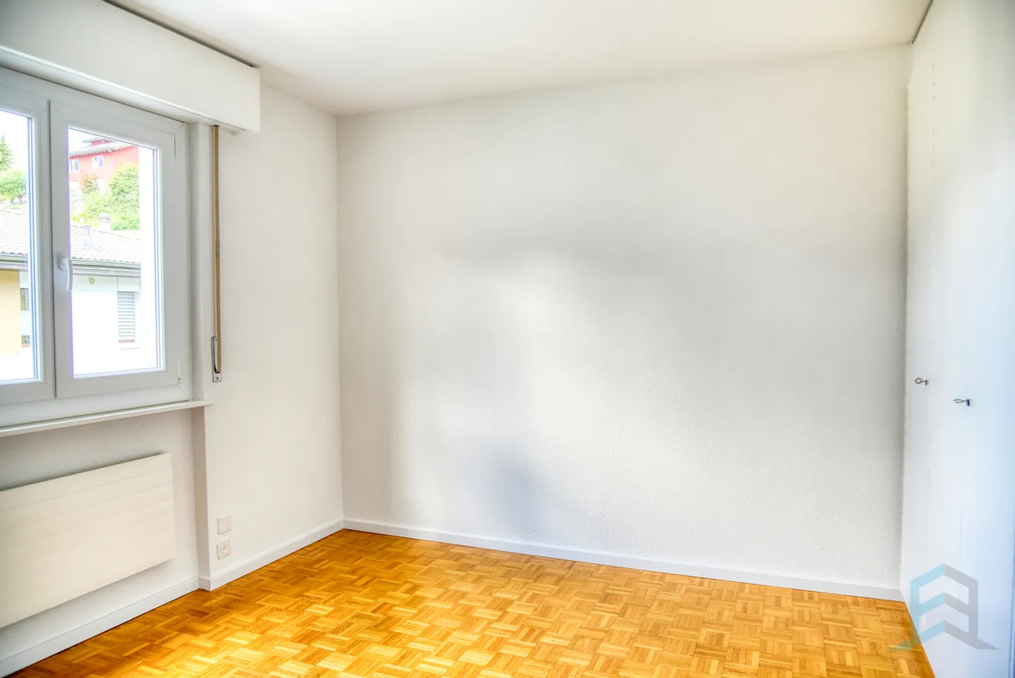 For Rent Spacious renovated 4 ½ room apartment with large balcony - Photo 5 of 13