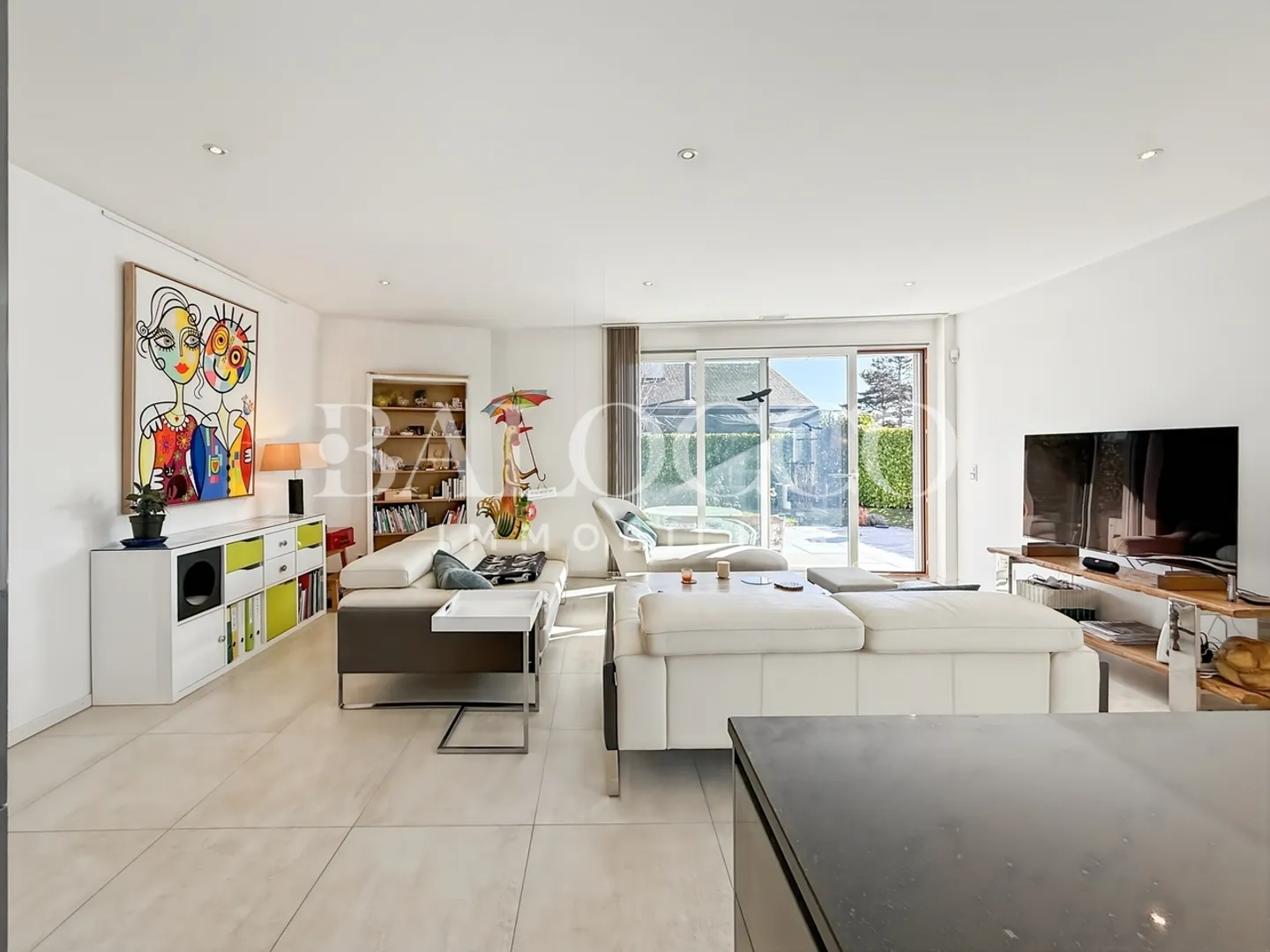 EXCLUSIVITY: Superb individual house in Terre Sainte - Photo 3 of 9