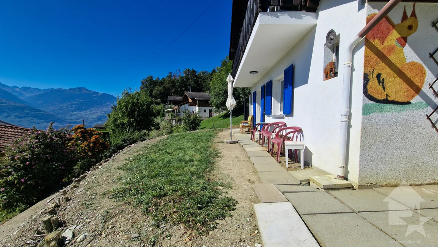 Charming small chalet 4.5p, superb location, quiet, view, sunny! - Photo 6 of 13