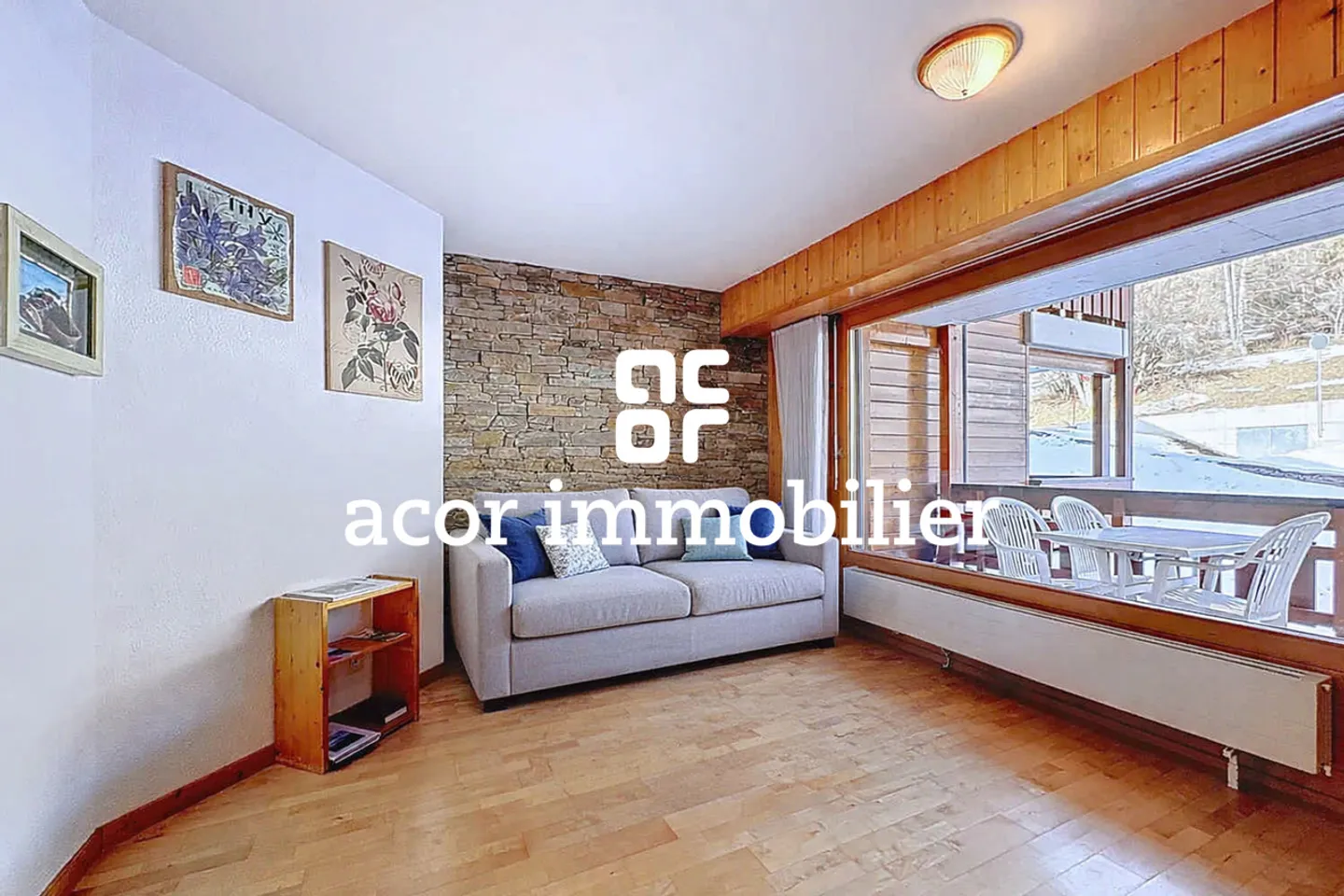 Charming renovated studio with direct access to the thermal baths - Photo 3 of 4