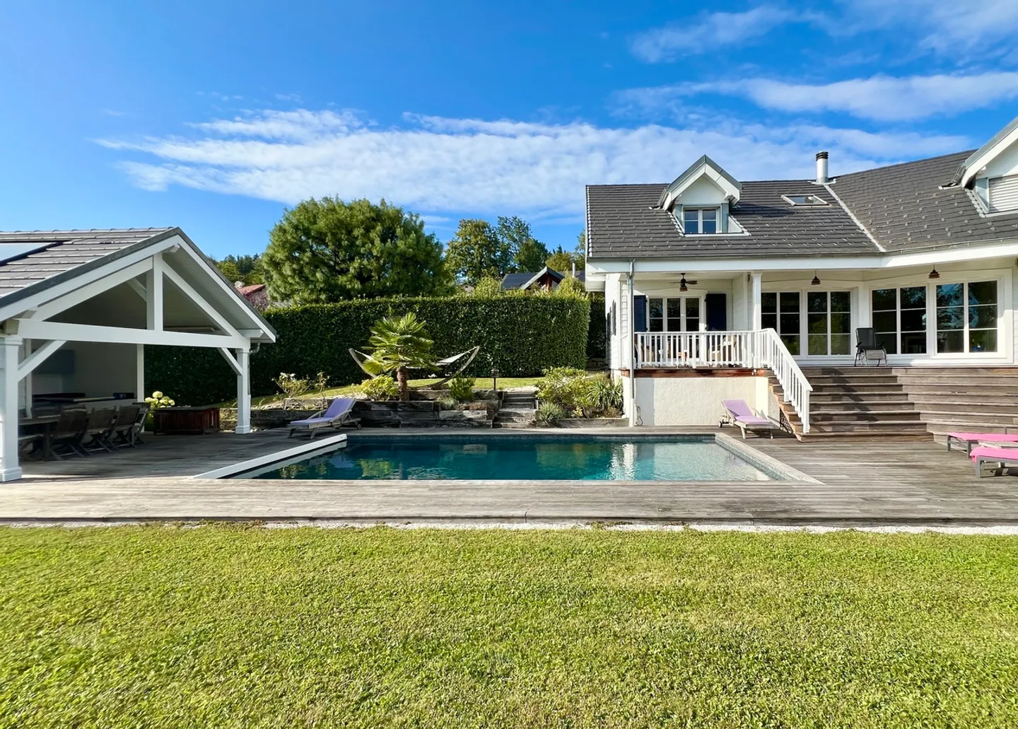 France - Exceptional villa with swimming pool in a green setting - Photo 5 of 8