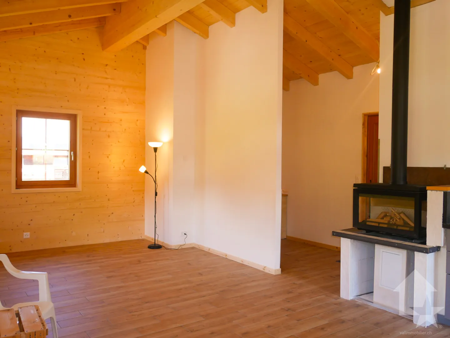 Superb new chalet in Liddes! Great sunshine and beautiful view! - Photo 7 of 13