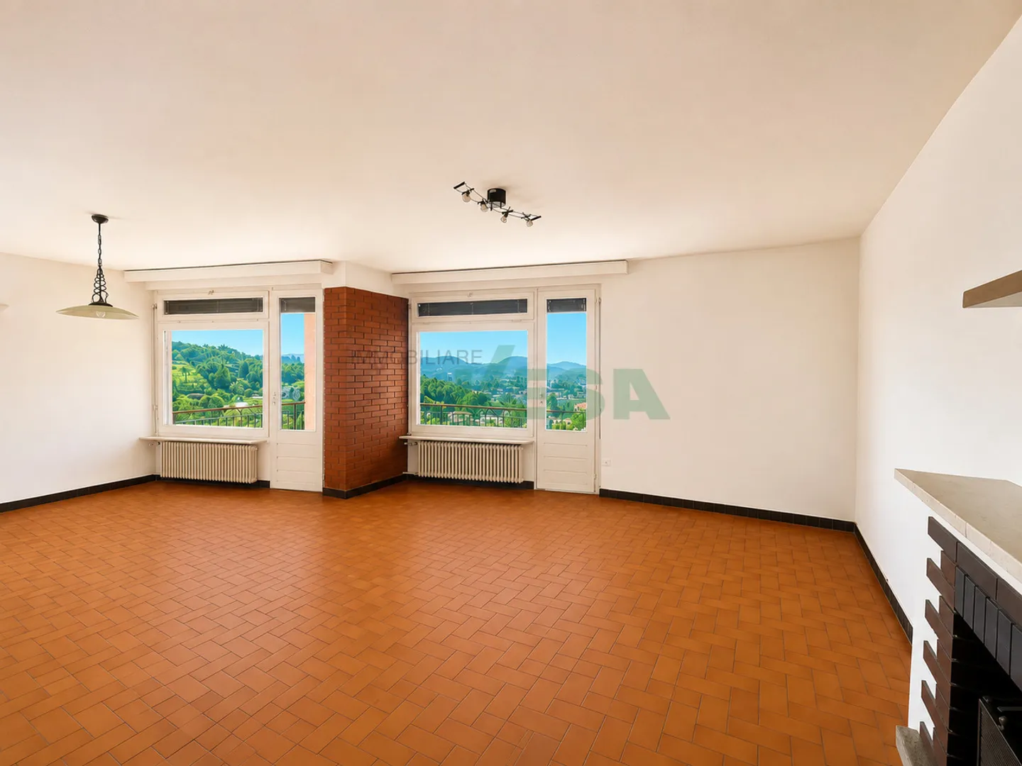 Geräumiges Haus mit 3 Wohnungen unterschiedlicher Größe, mit schönem Ausblick - Foto 4 von 13
