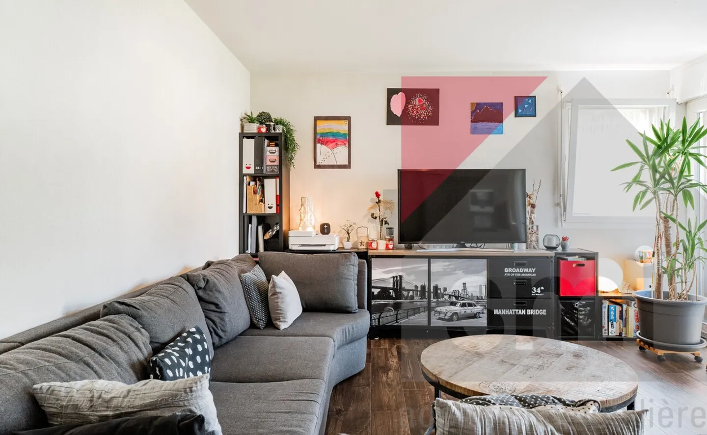 Charming 3.5-room apartment with large private garden - Photo 3 of 13