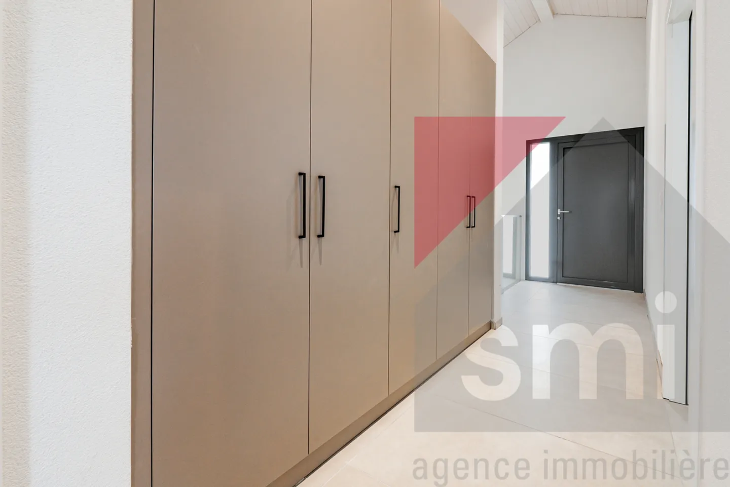 New 5-room villa with a 50m2 living space! - Photo 11 of 13