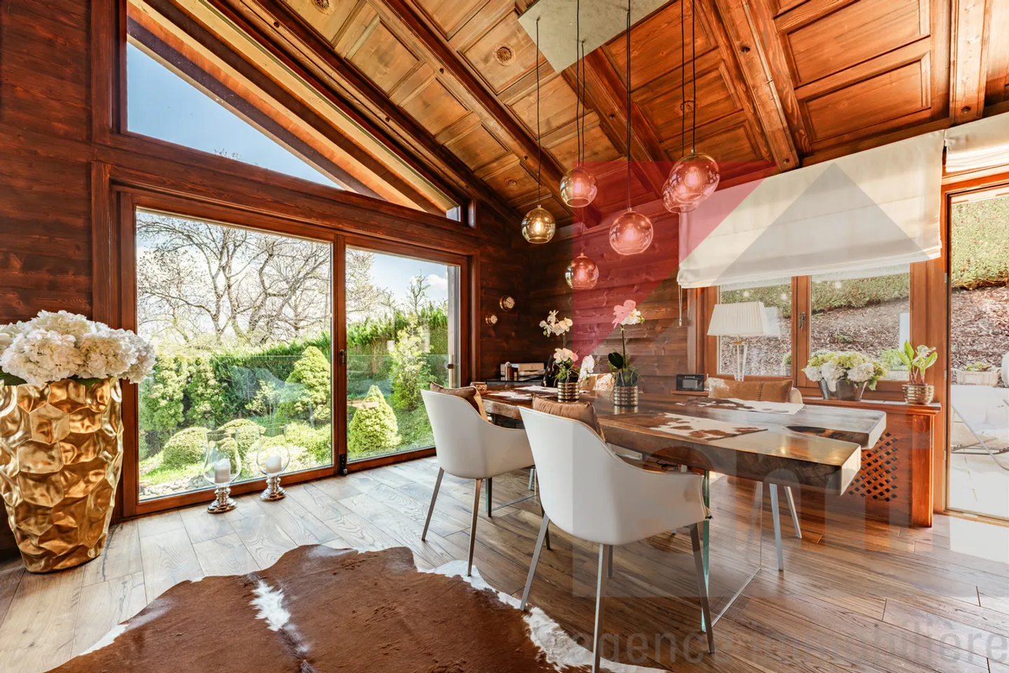 Chalet esclusivo, completamente ristrutturato e arredato, in un angolo di paradiso - Foto 6 di 13