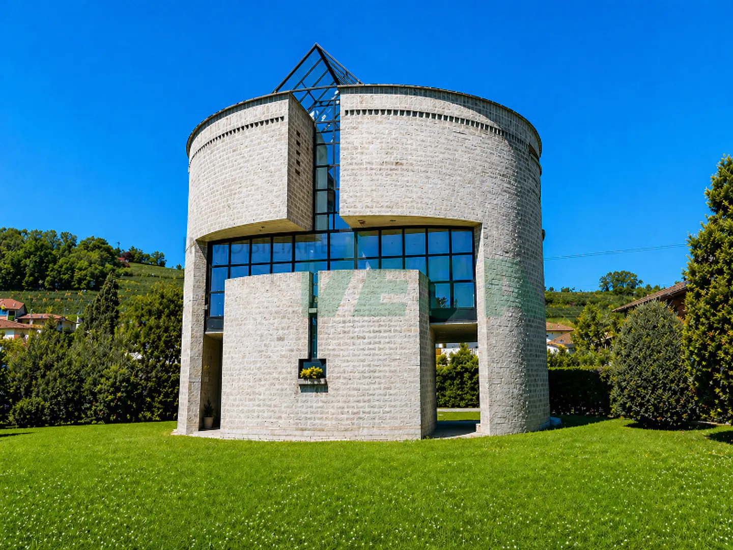 Villa iconique "Casa Rotonda" signée Mario Botta avec beau jardin - Photo 10 sur 13