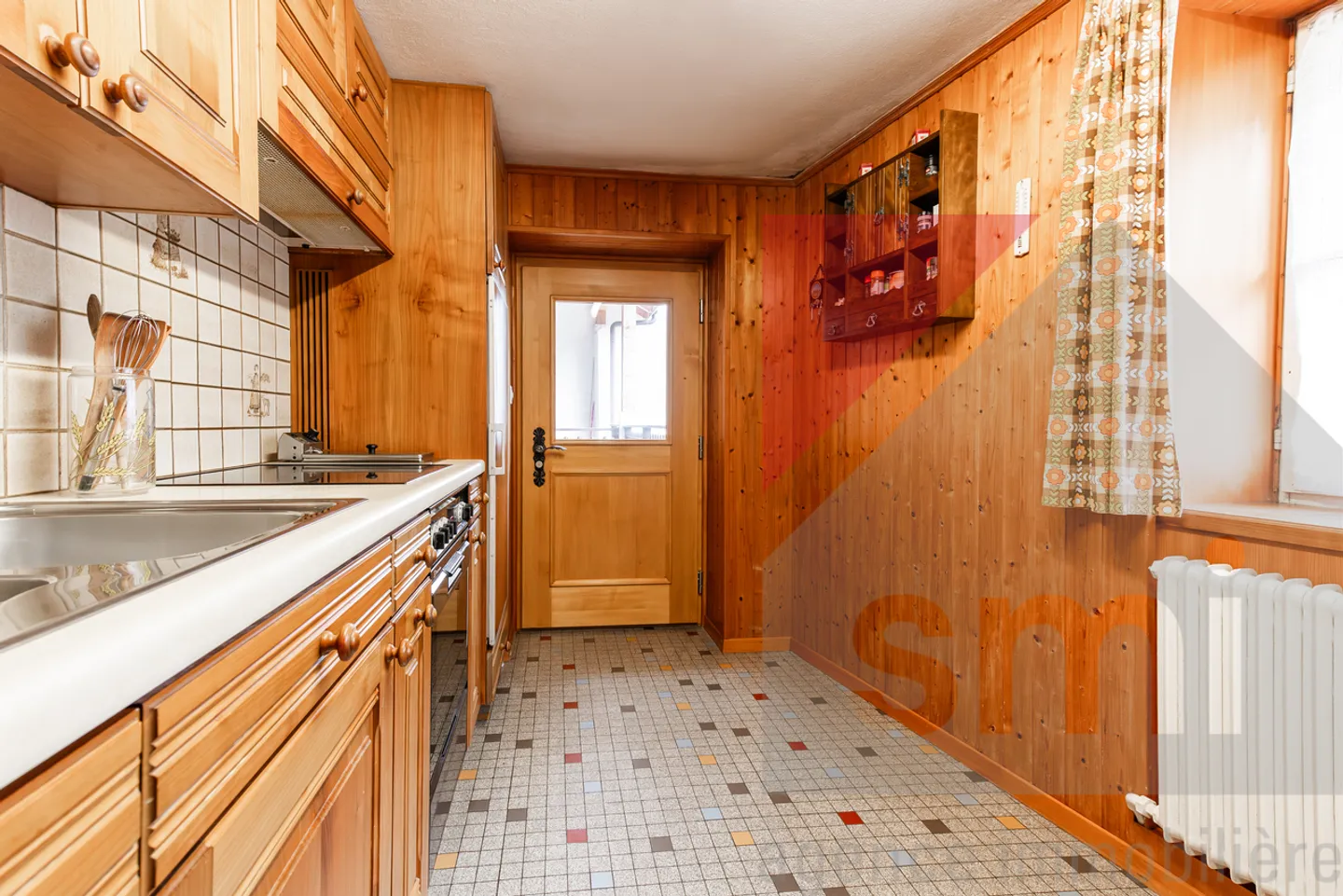 Affascinante casa bifamiliare con potenziale di ampliamento - Foto 7 di 13