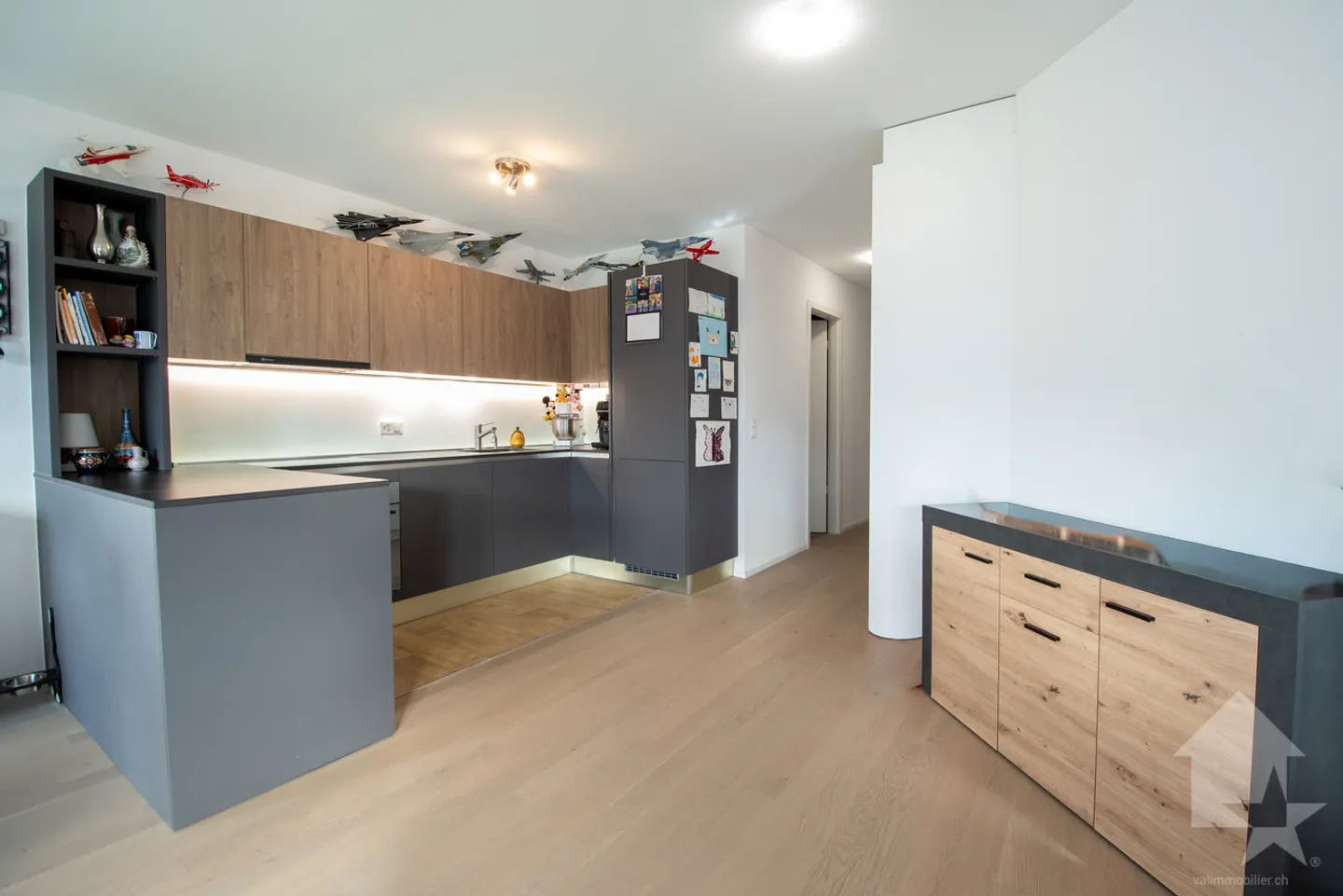 Spacious 4.5 Room Apartment - Photo 6 of 13