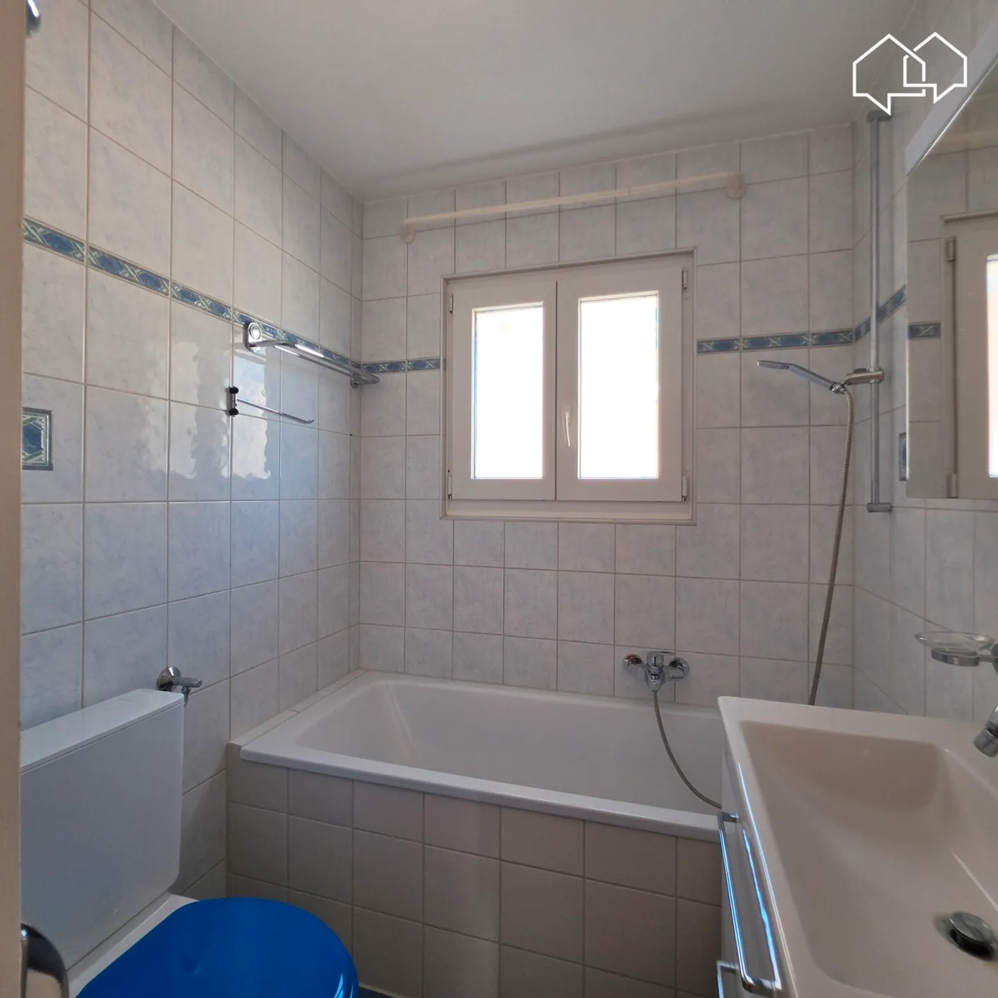 Emplacement de rêve pour cette maison de 2 logements - Foto 12 di 13