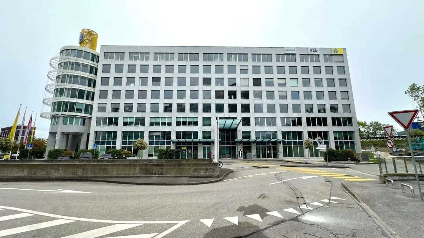 Large partially rented administrative premises. - Photo 6 of 6