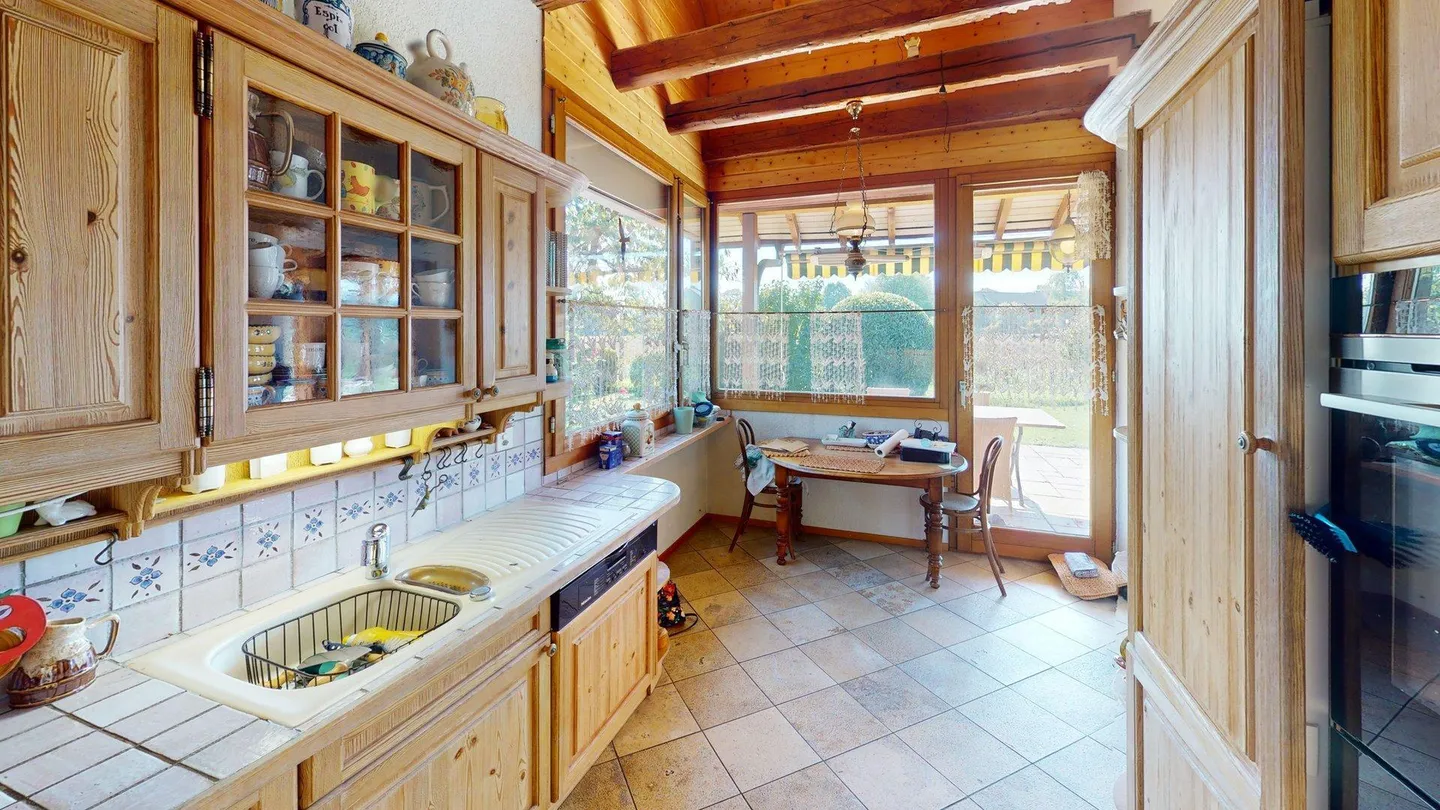 Una casa da reinventare, un ambiente di vita da amare. - Foto 2 di 9