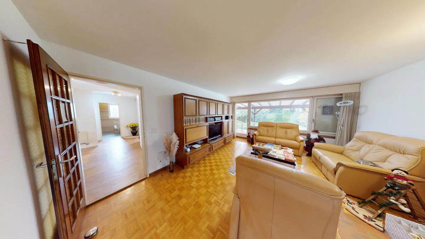 Commugny - Einfamilienhaus auf schönem bewaldeten Grundstück. - Foto 10 von 13