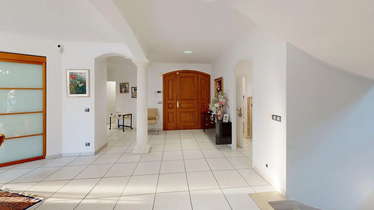 Villa exceptionnelle avec piscine - Photo 11 sur 13