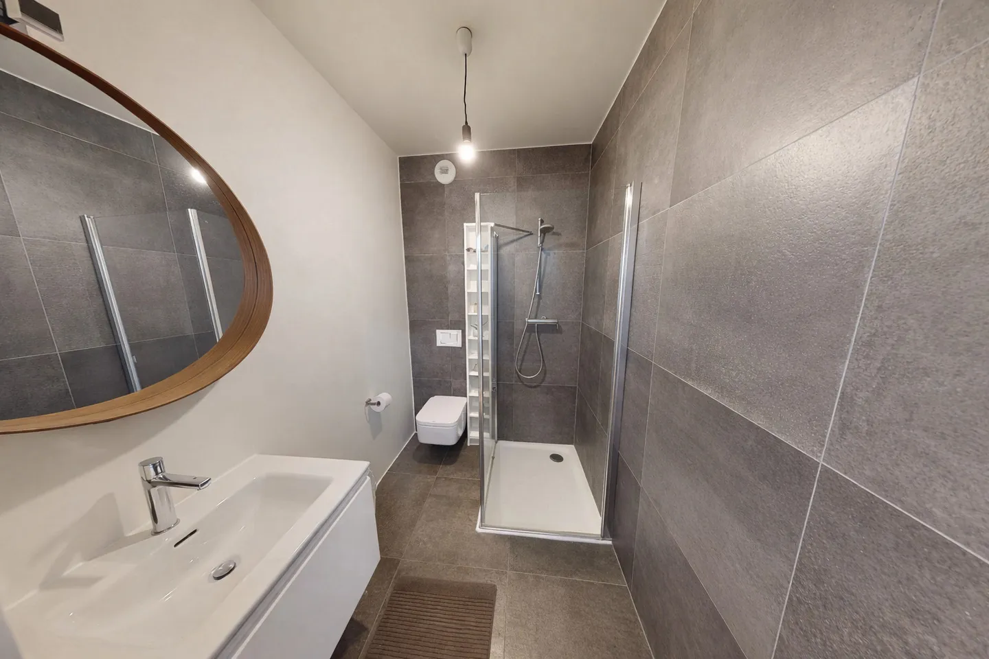 Coup de coeur à Meyrin - 4 pièces récent avec double parking - Photo 9 sur 9