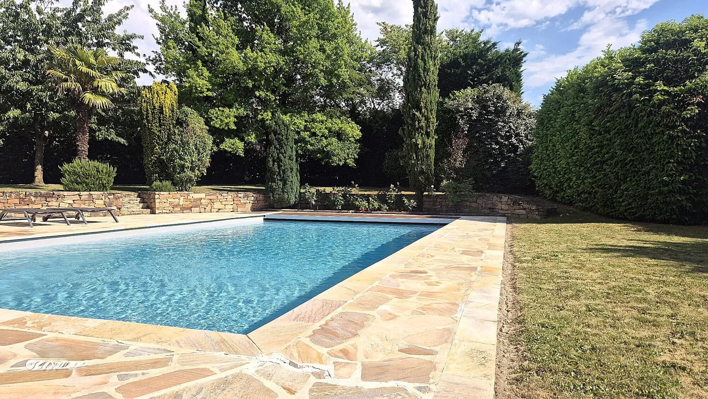 Villa exceptionnelle avec piscine - Photo 7 sur 13