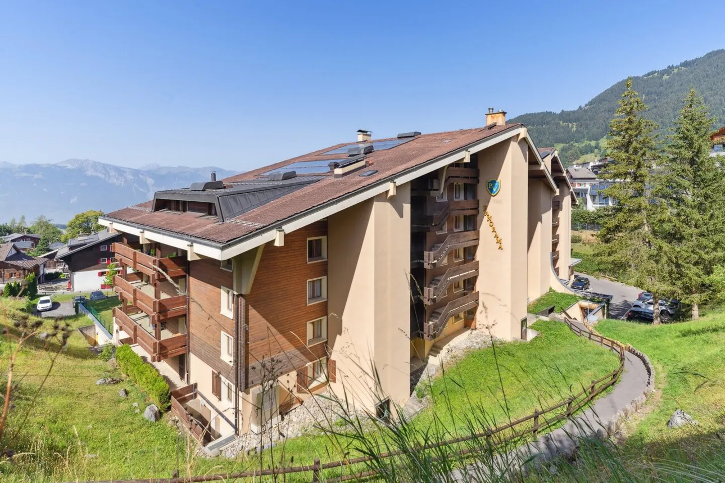 Splendide double appartement rénové avec piscine intérieure - Photo 13 sur 13