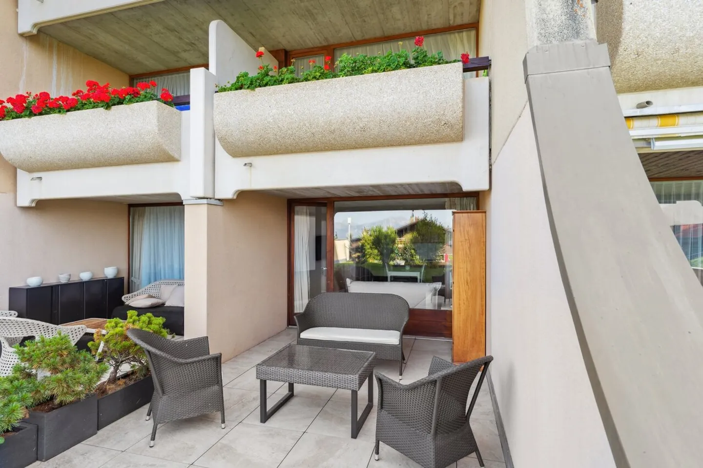 Splendide double appartement rénové avec piscine intérieure - Photo 11 sur 13