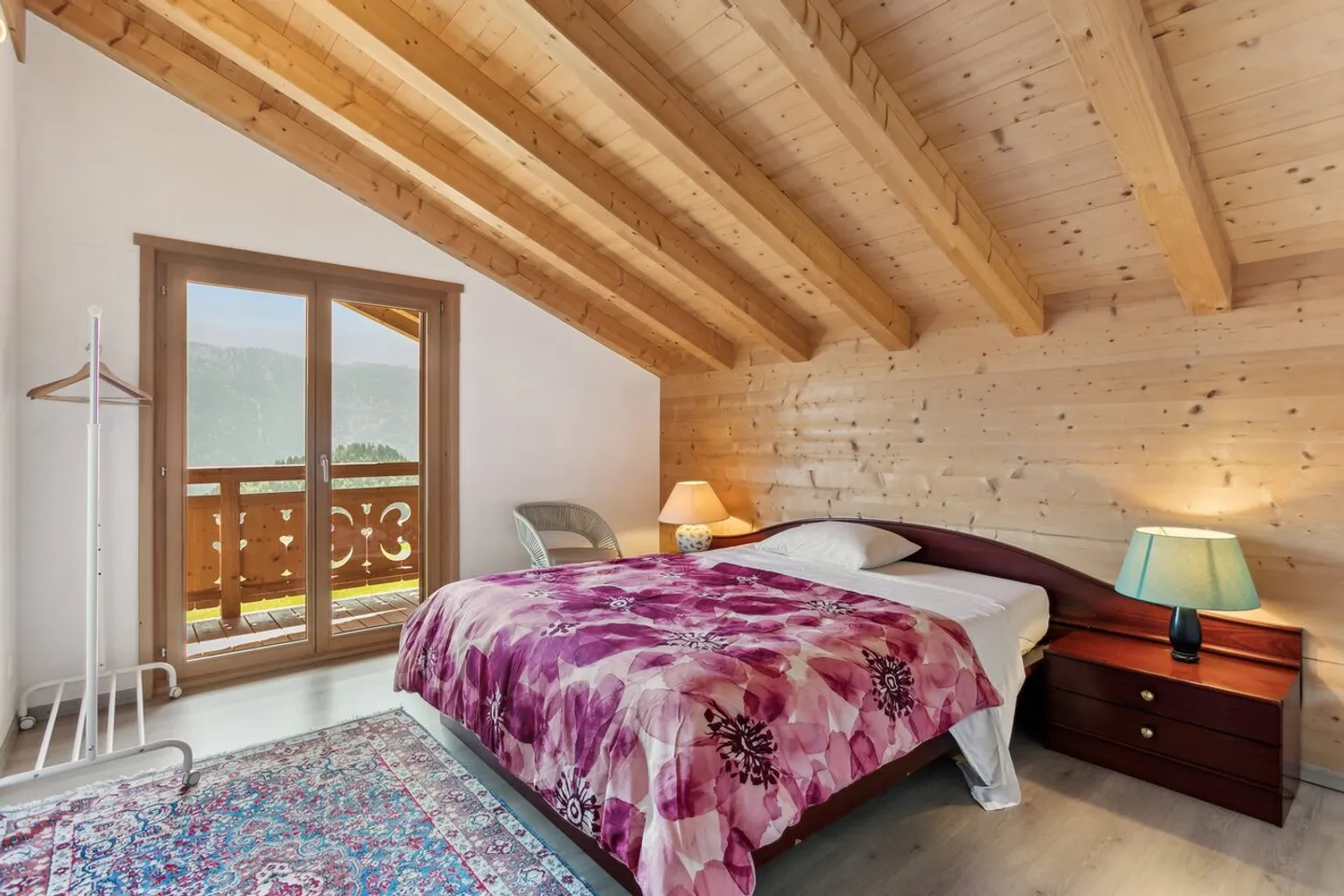Stunning chalet with breathtaking views of the Alps - Photo 6 of 13