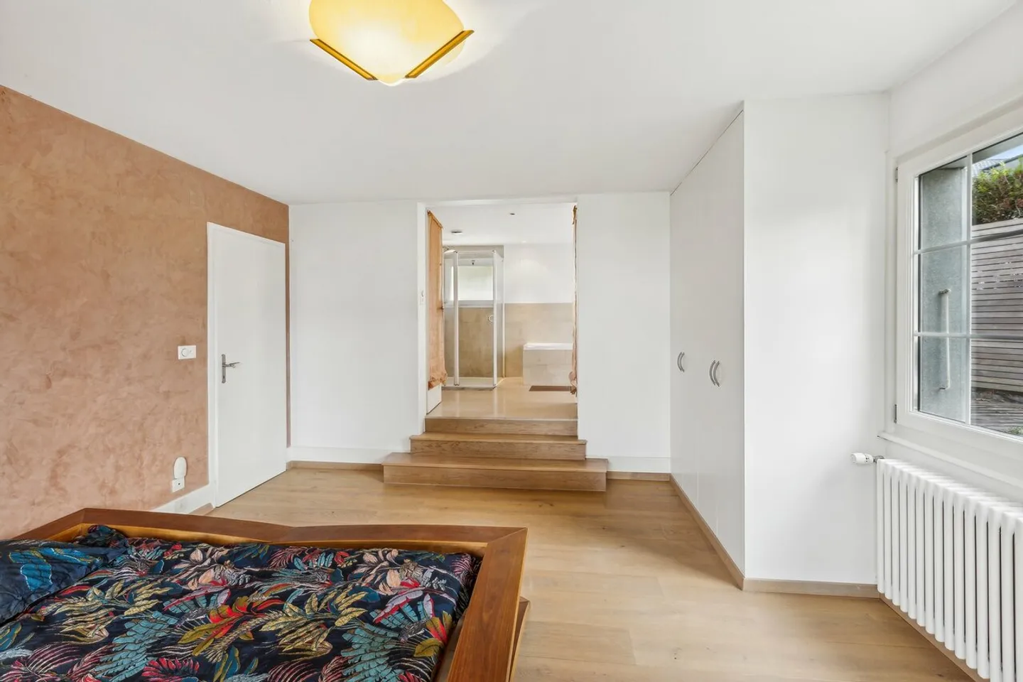 Villa a un piano, grande giardino con piscina e jacuzzi, vista lago - Foto 13 di 13