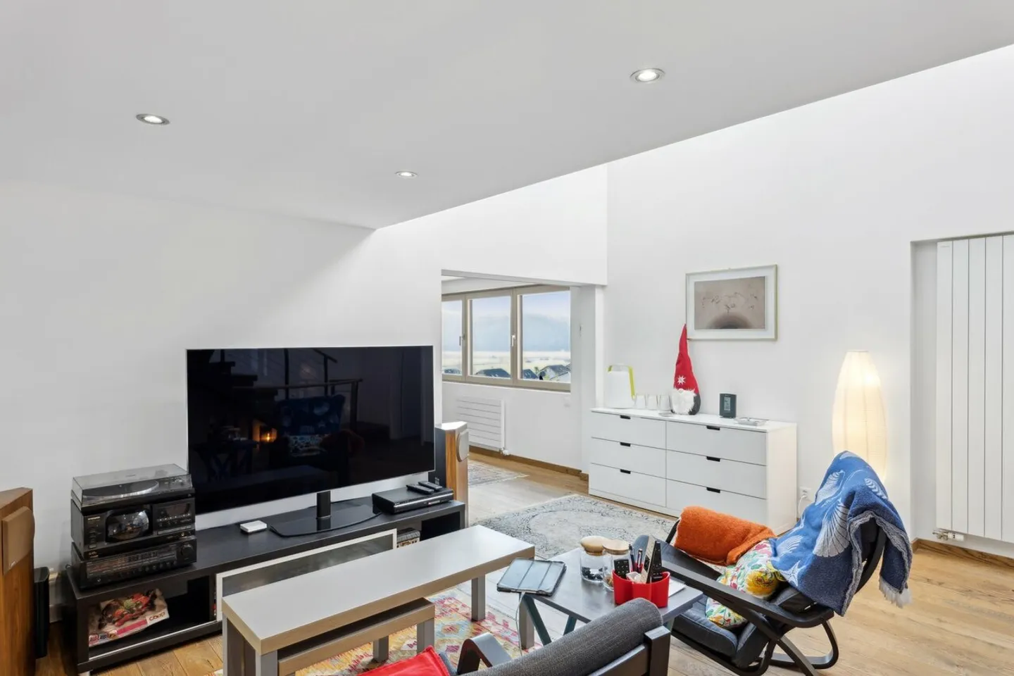 Hochwertige Triplex-Wohnung, Terrasse, Blick auf die Alpen - Foto 12 von 13