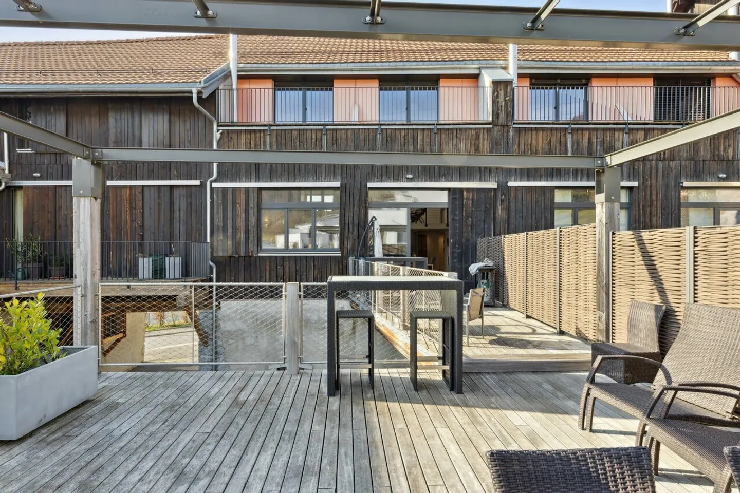 Hochwertige Triplex-Wohnung, Terrasse, Blick auf die Alpen - Foto 3 von 13