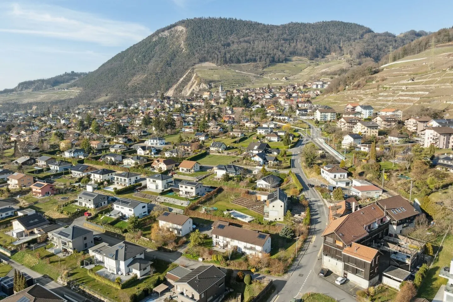 Hochwertige Triplex-Wohnung, Terrasse, Blick auf die Alpen - Foto 4 von 13