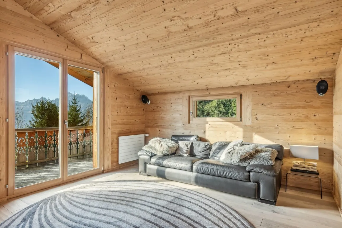 Chalet L'Etoile des Alpes, panoramic view, close to amenities - Photo 9 of 13