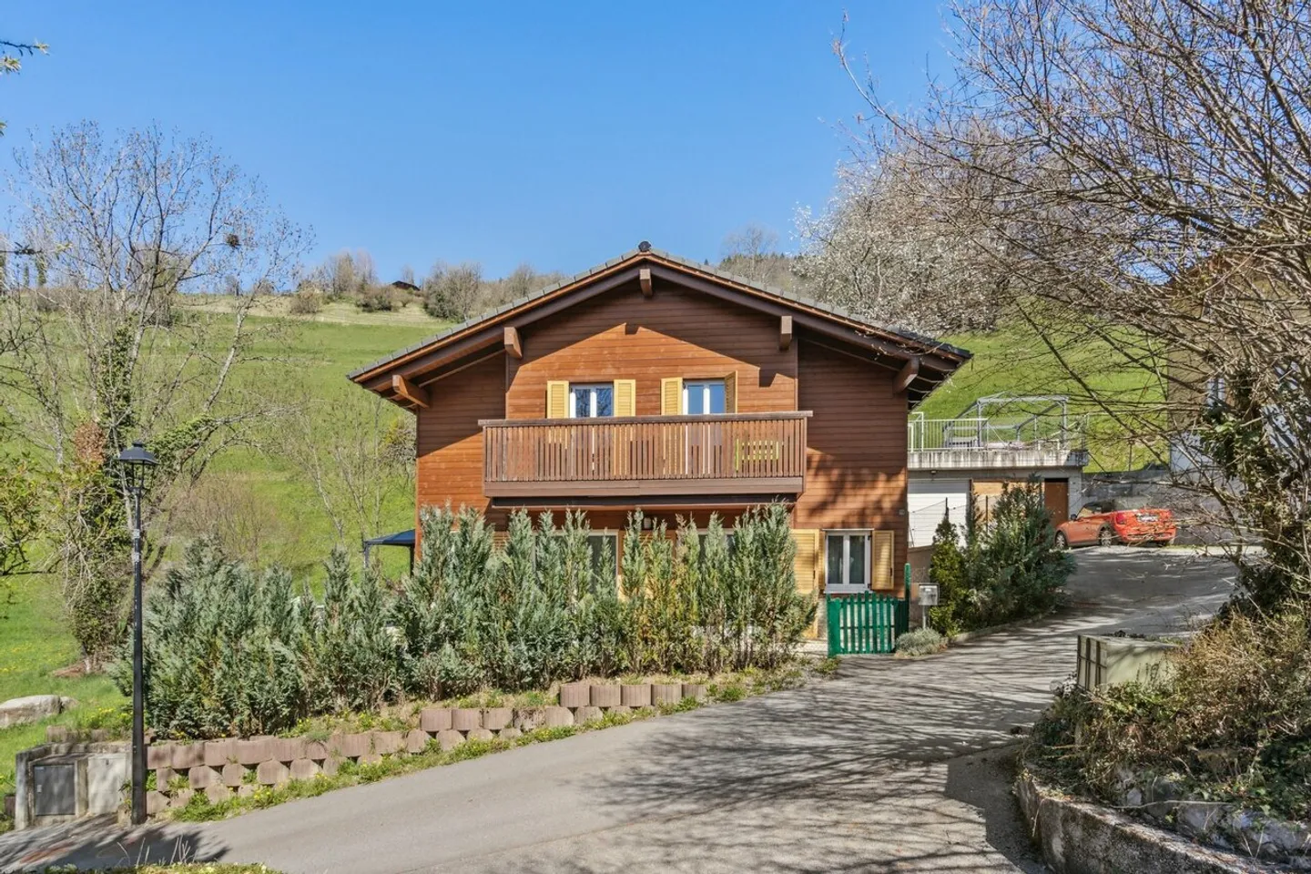 Chalet moderno con 4 camere tra Ollon e Villars - Foto 2 di 13