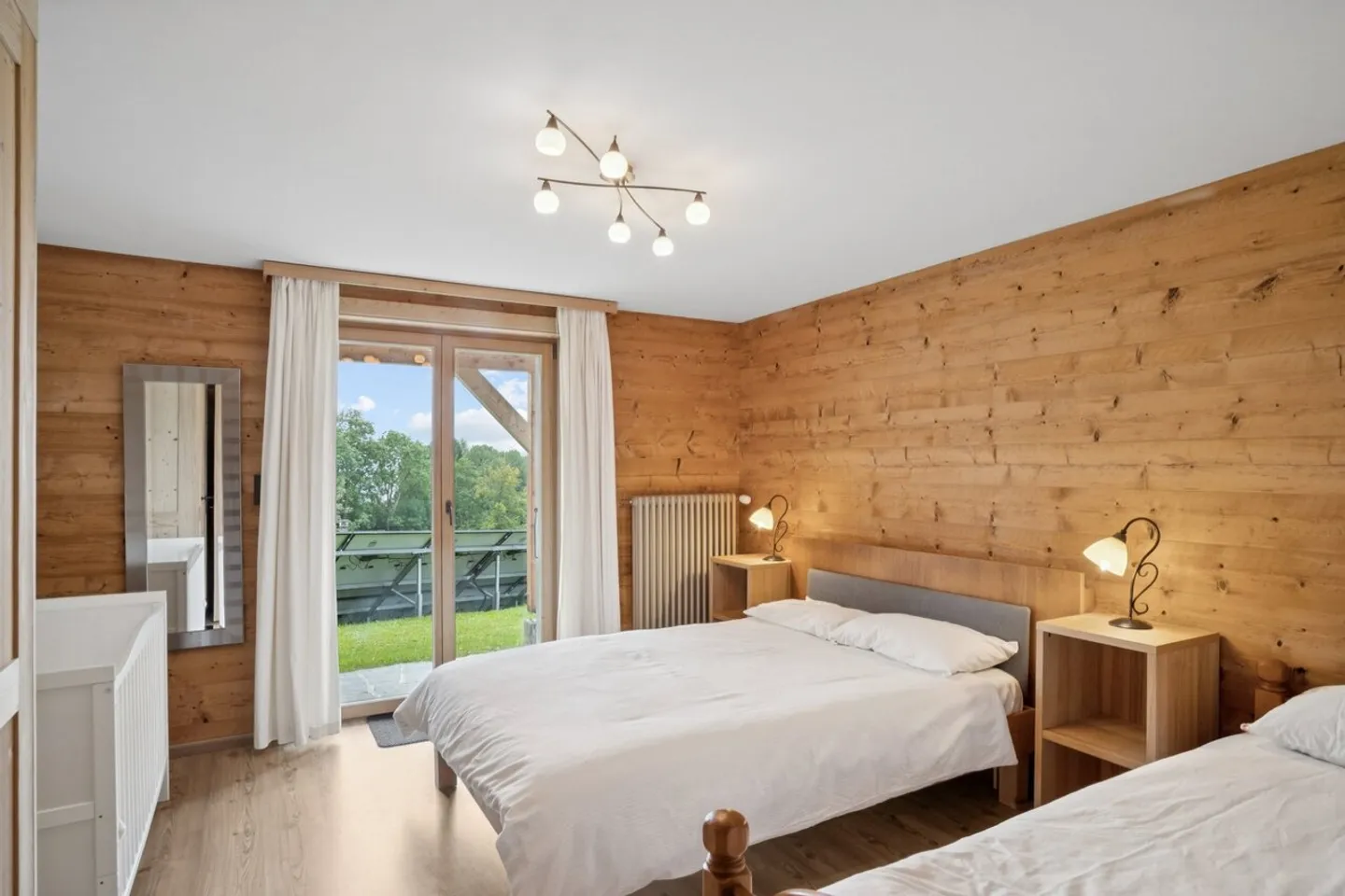 Le Picoulet, renoviertes Chalet mit 6 Schlafzimmern im Zentrum des Resorts - Foto 8 von 13