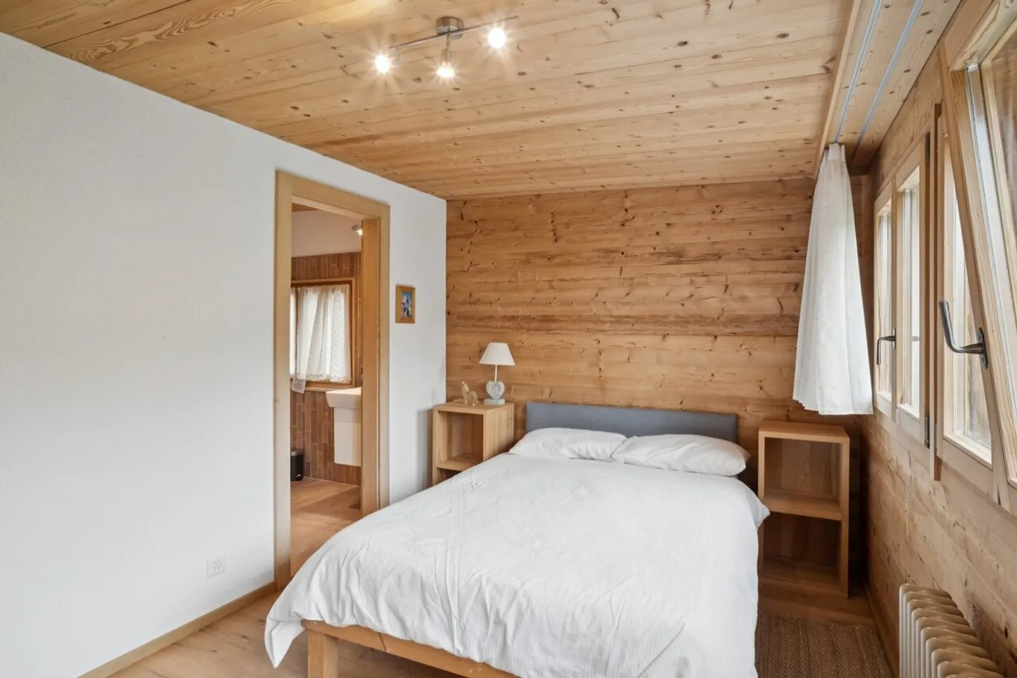 Le Picoulet, renoviertes Chalet mit 6 Schlafzimmern im Zentrum des Resorts - Foto 10 von 13