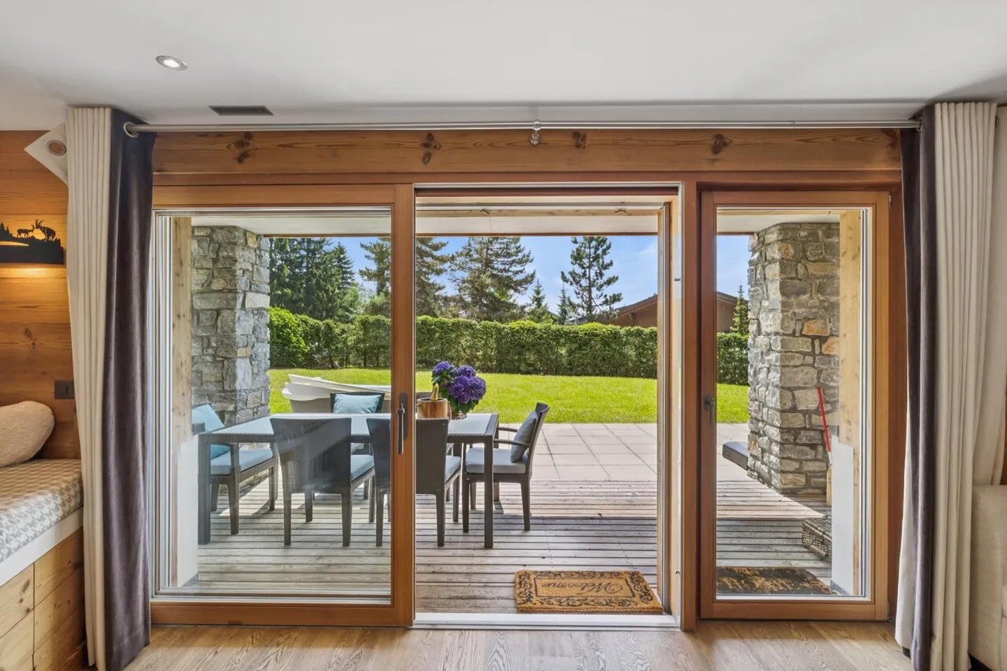 Superbe Duplex de 4 chambres, Home Cinema, Jardin, Ski In-Out - Photo 3 sur 10