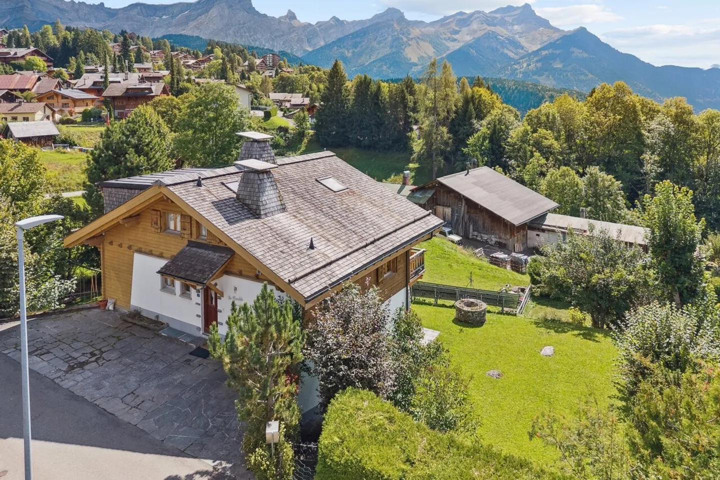 Le Picoulet, renoviertes Chalet mit 6 Schlafzimmern im Zentrum des Resorts - Foto 3 von 13