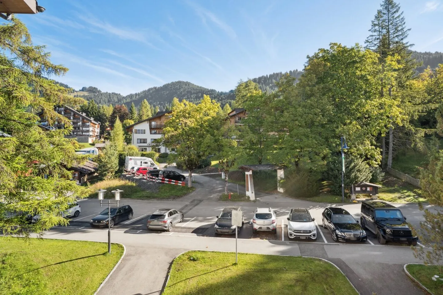 Charmant appartement 2 pièces - Photo 2 sur 11