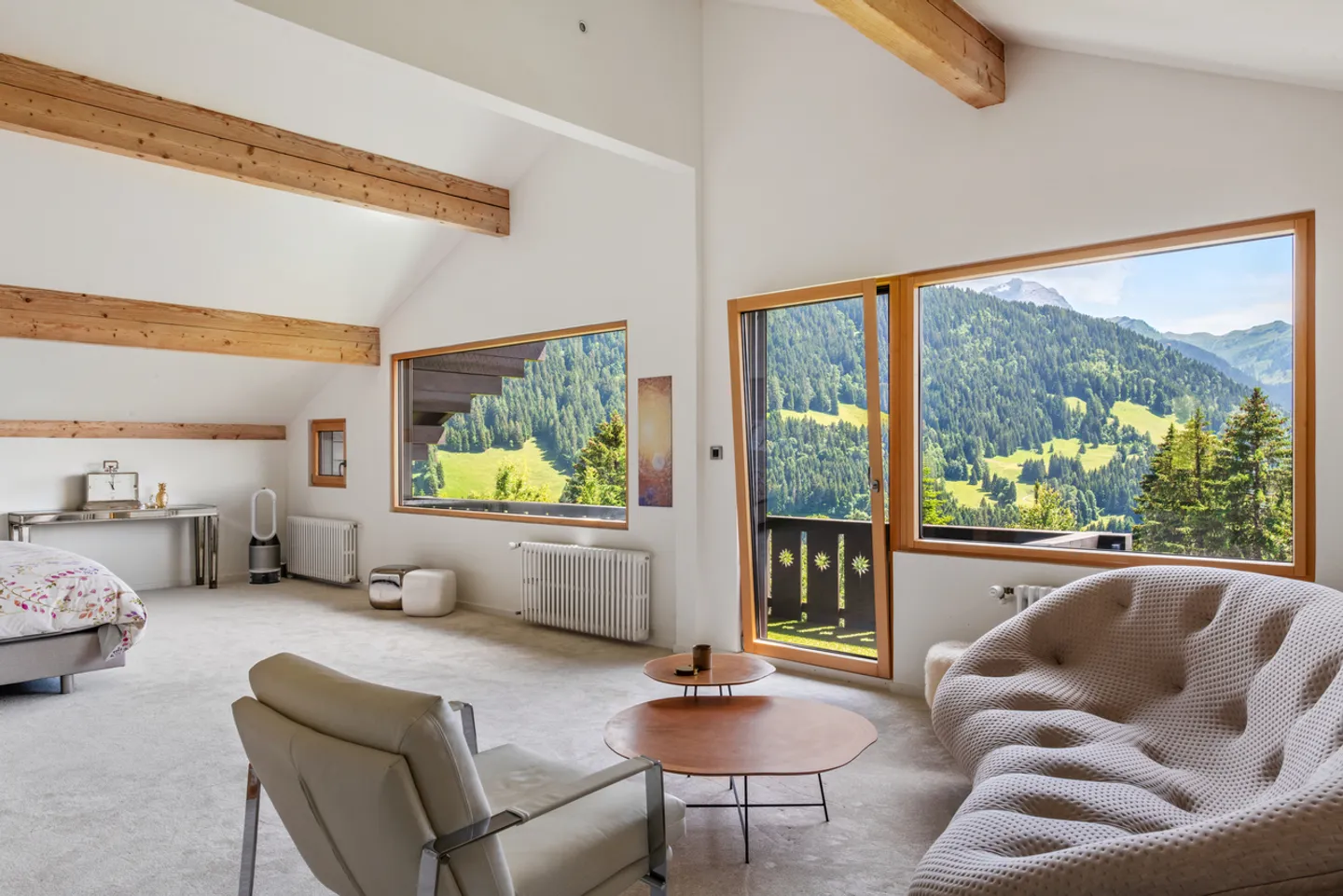 Spazioso chalet con piscina riscaldata e vista mozzafiato sulle Alpi - Foto 10 di 13