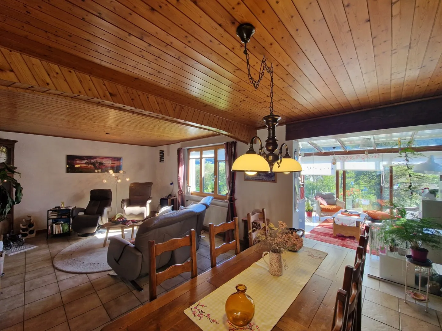 Perfekte Pflege für dieses schöne Mehrfamilienhaus - Foto 9 von 11