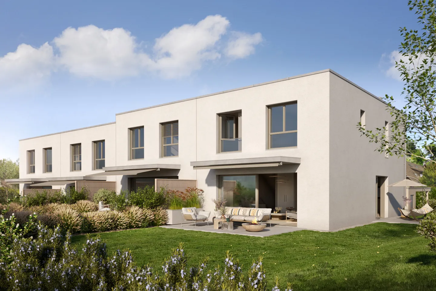 Villa nuova con tetto a capanna e giardino in un quartiere residenziale - Foto 2 di 10