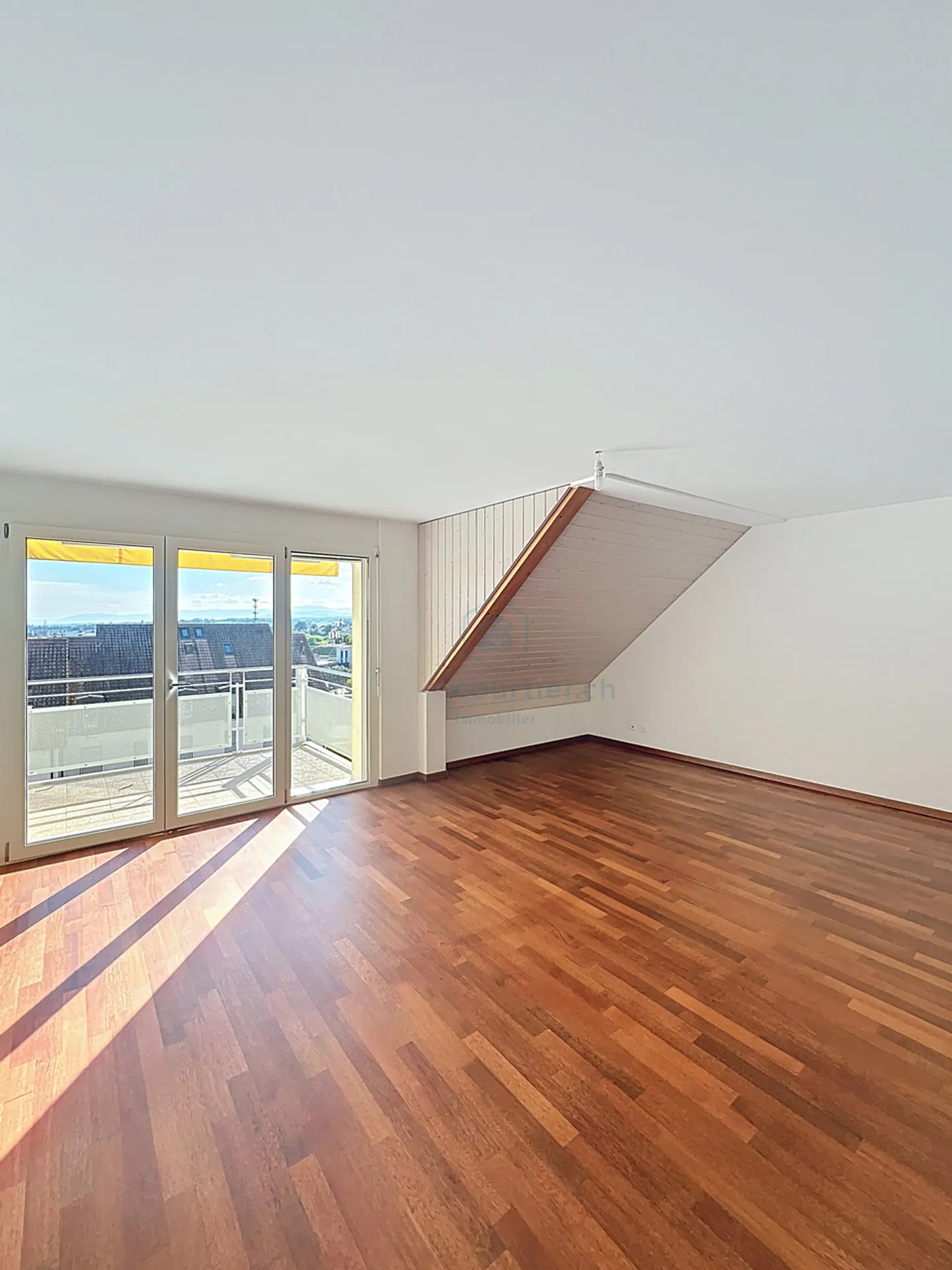 Grand duplex lumineux de 5.5 pièces au dernier étage - Photo 6 sur 13