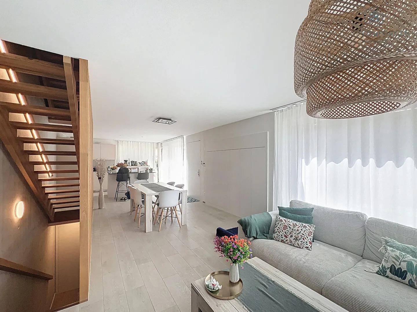 Dans un quartier prisé , villa neuve de standing disponible de suite - Photo 7 sur 13