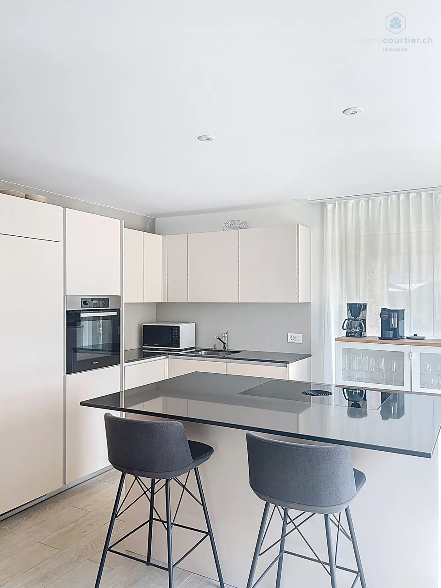 Dans un quartier prisé , villa neuve de standing disponible de suite - Photo 9 sur 13