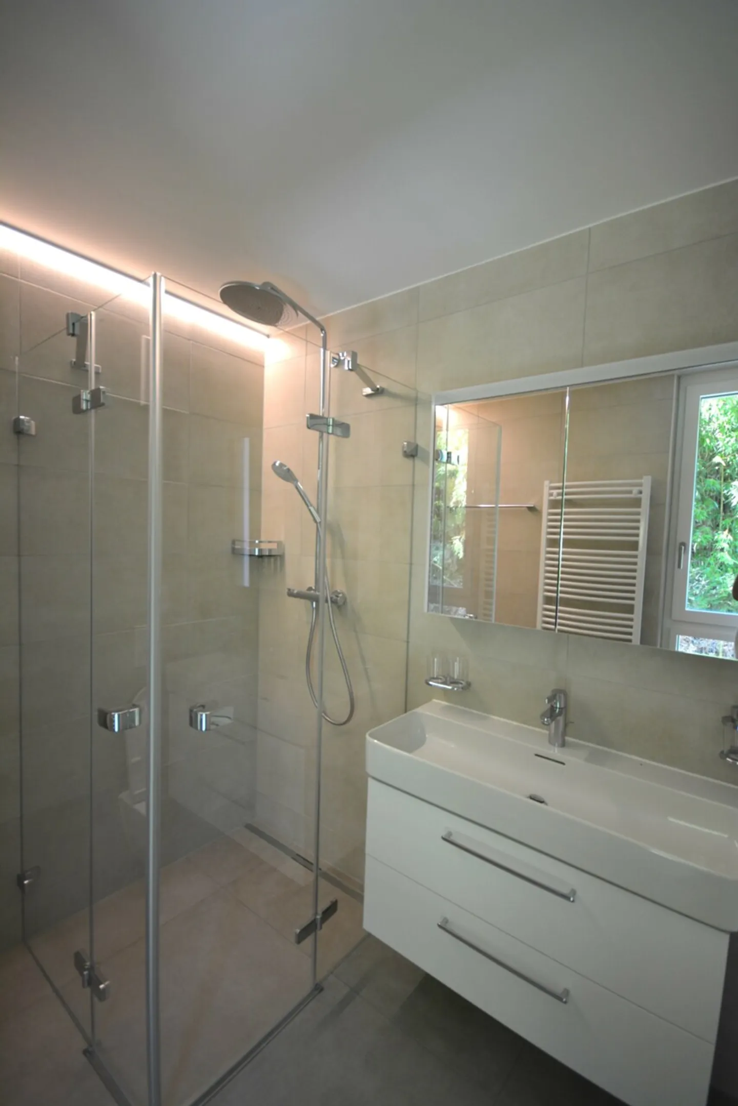 Dans un quartier prisé , villa neuve de standing disponible de suite - Photo 11 sur 13